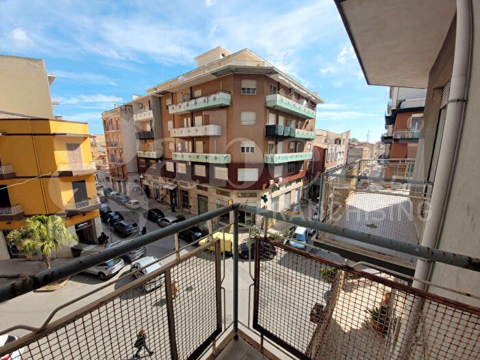 Appartamento con 5 locali in vendita in Siracusa