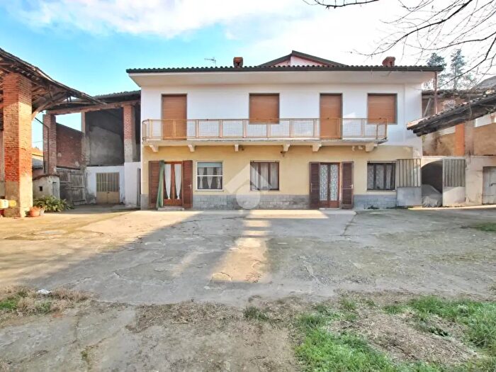 Casa trilocale in vendita in Via Berno, Moncrivello