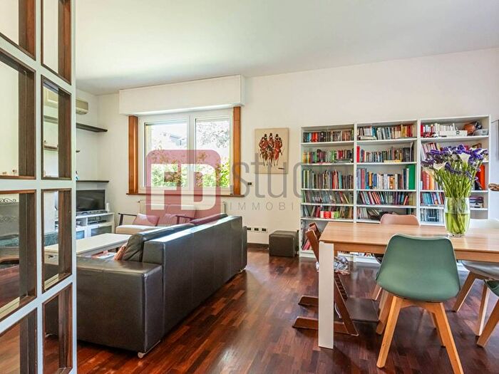 Casa con 5 locali in affitto in Via Campo Gallo, Centro, Arese
