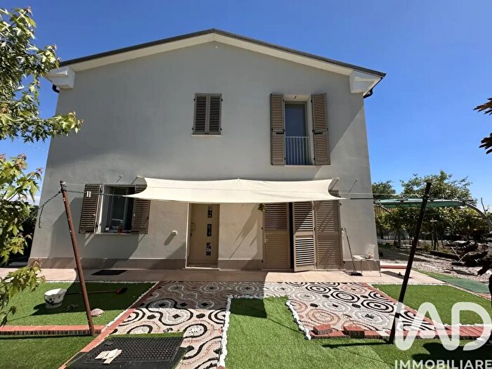 Casa con 7 locali in vendita in Via San Matteo, Medolla
