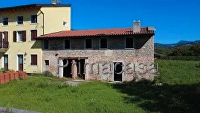 Casa con 8 locali in vendita in Via Santoccio, Fumane