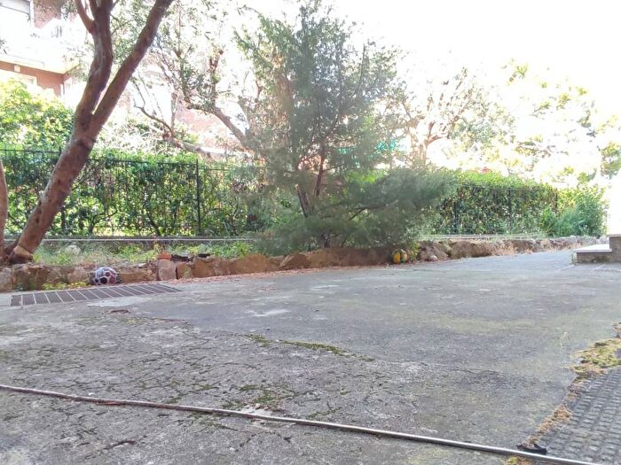 Appartamento con 5 locali in affitto in Via Dodecaneso, Albaro, Genova