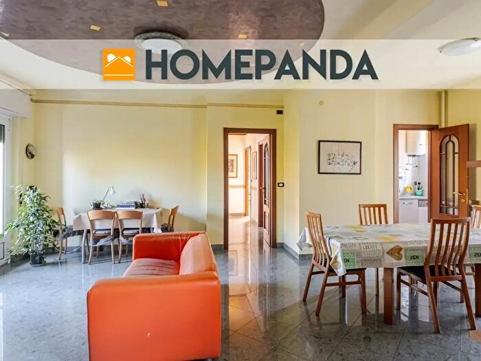 Appartamento quadrilocale in vendita in Via del Ricordo, Milano