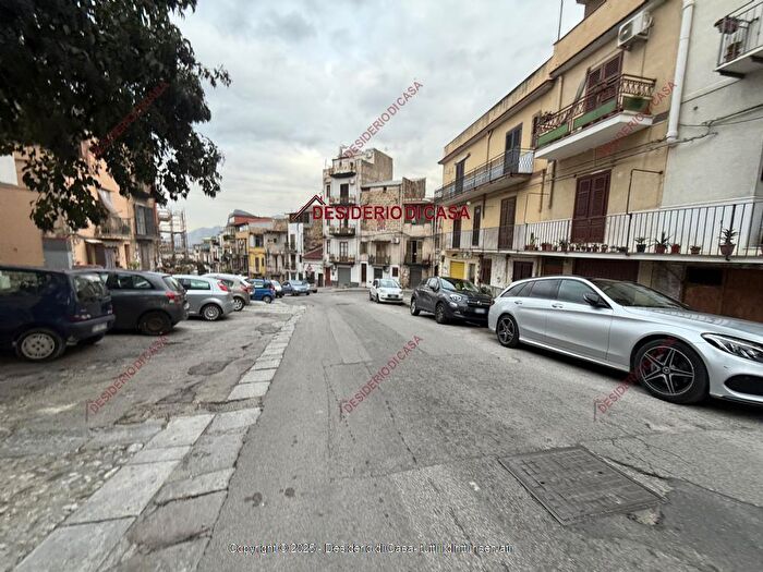 Appartamento trilocale in vendita in Carini