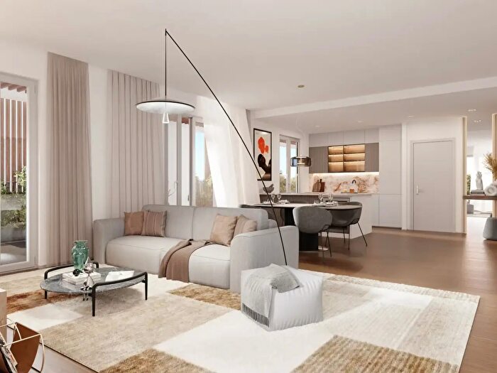 Appartamento trilocale in vendita in Via Bonaventura Zumbini, Milano