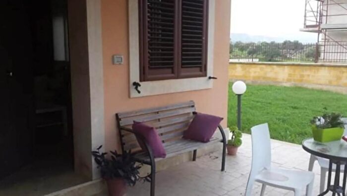 Casa con 5 locali in vendita in Melilli