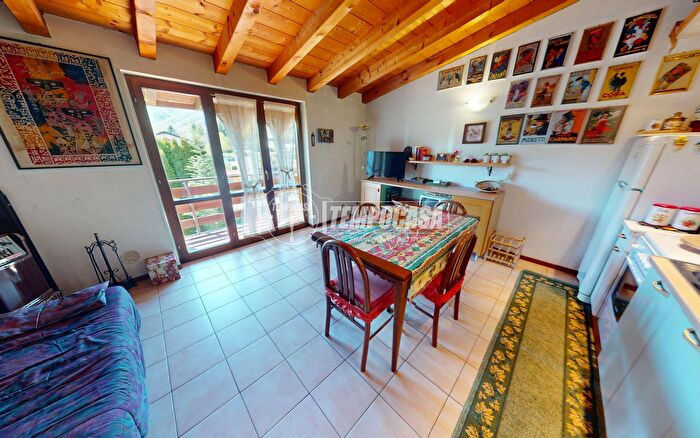 Appartamento bilocale in vendita in Via San Sebastiano a, Alta Valle Intelvi