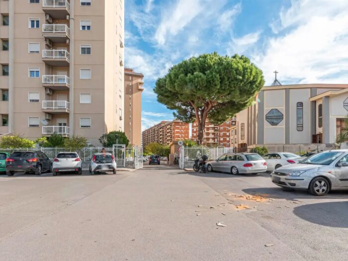 Appartamento con 5 locali in vendita in Palermo