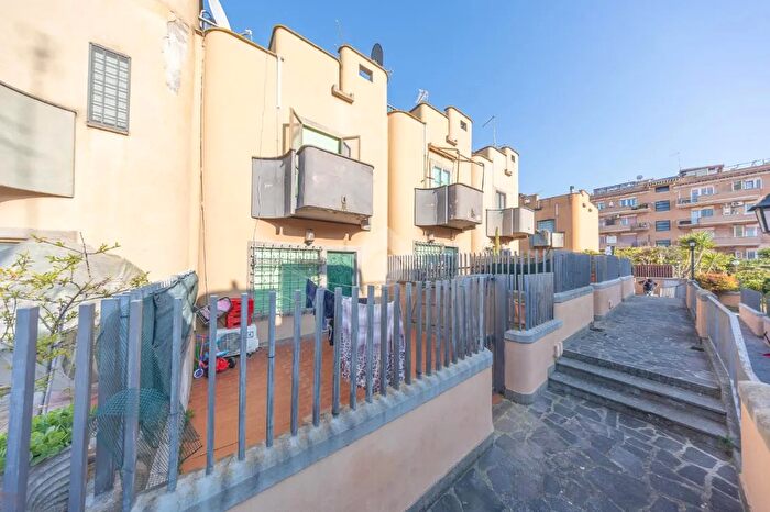 Casa trilocale in vendita in Viale della Repubblica, Marino