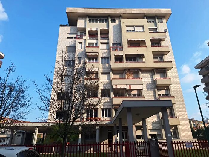 Appartamento trilocale in vendita in Via Giovanni XXIII, Casale Monferrato