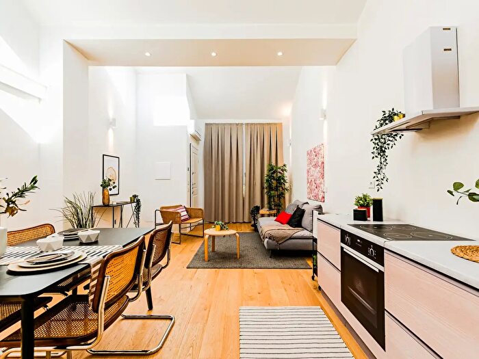 Appartamento bilocale in vendita in Via Lucilio Gaio, Milano