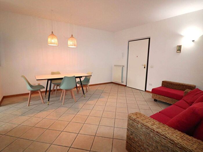 Appartamento con 5 locali in affitto in Via Santa Petronilla, Cavour Mentana, Siena