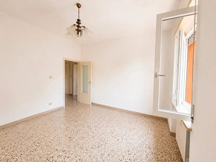 Appartamento trilocale in vendita in Via Villa Cozza, Verona