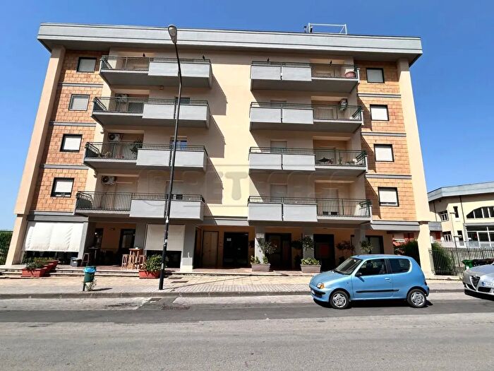 Appartamento quadrilocale in vendita in Via Ferdinando I, Caltanissetta
