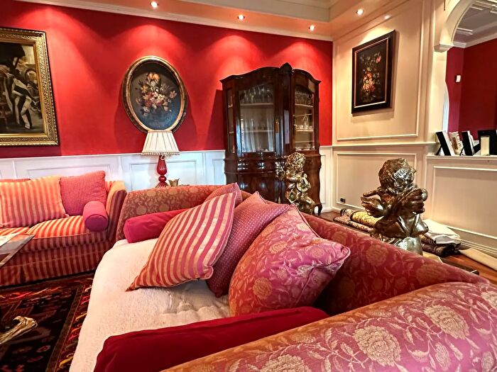 Casa con 9 locali in vendita in Via Ligabue, San Dona Di Piave