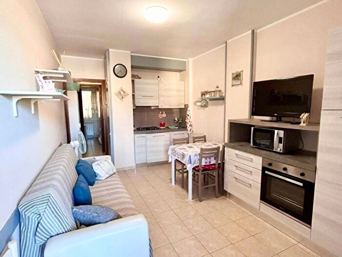 Appartamento bilocale in affitto in Marina di Pisa, Pisa