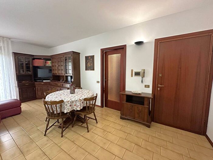 Appartamento con 6 locali in affitto in Via Giuseppe Mazzatinti, San Martino in Strada, Forlì