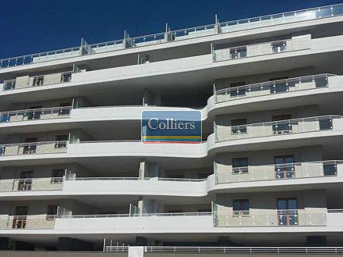 Appartamento trilocale in affitto in Viale della Grande Muraglia, Torrino, Roma