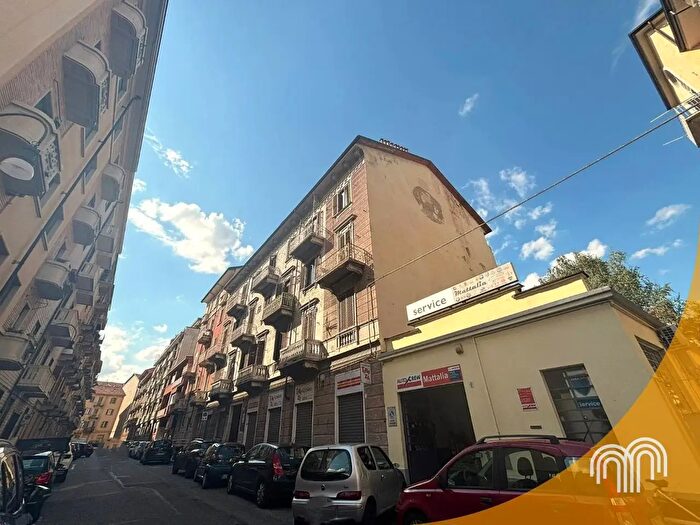 Appartamento bilocale in vendita in Via Barge, Torino
