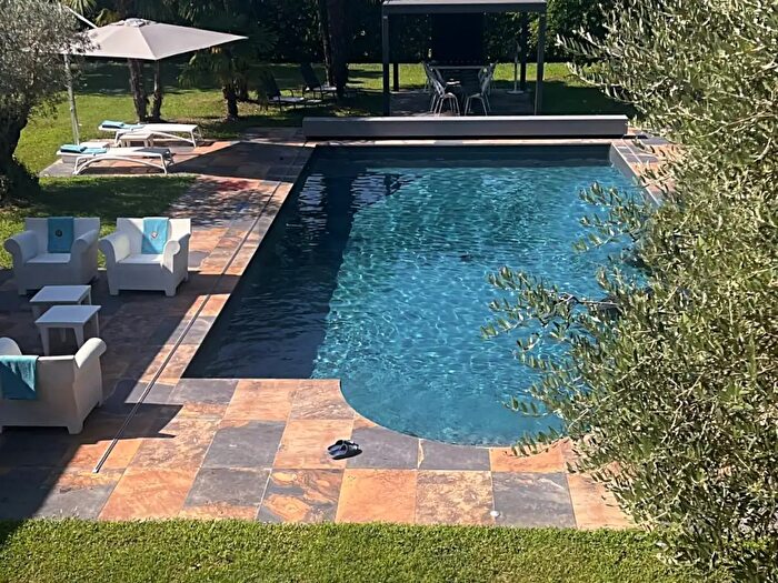 Casa con 8 locali in vendita in Selvazzano Dentro