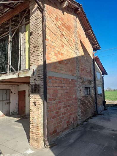 Casa quadrilocale in vendita in Crocetta, San Polo D'Enza