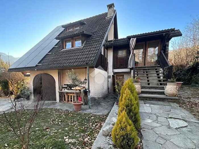 Casa con 5 locali in vendita in Via Goffredo Mameli, Bussoleno