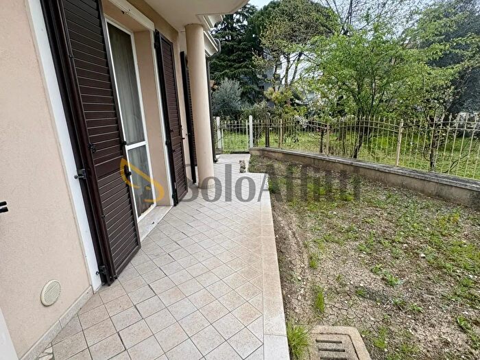 Appartamento trilocale in affitto in Via Acquario, Rimini