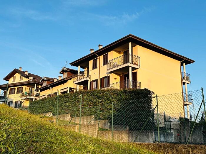 Appartamento bilocale in affitto in Via Alessandro Manzoni, Centro, Jerago con Orago