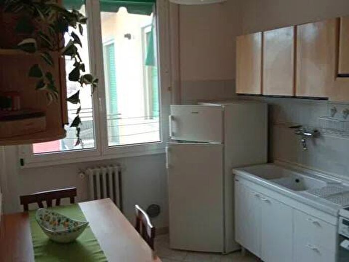 Appartamento con 5 locali in affitto in Via Delle Panche, Castello, Firenze