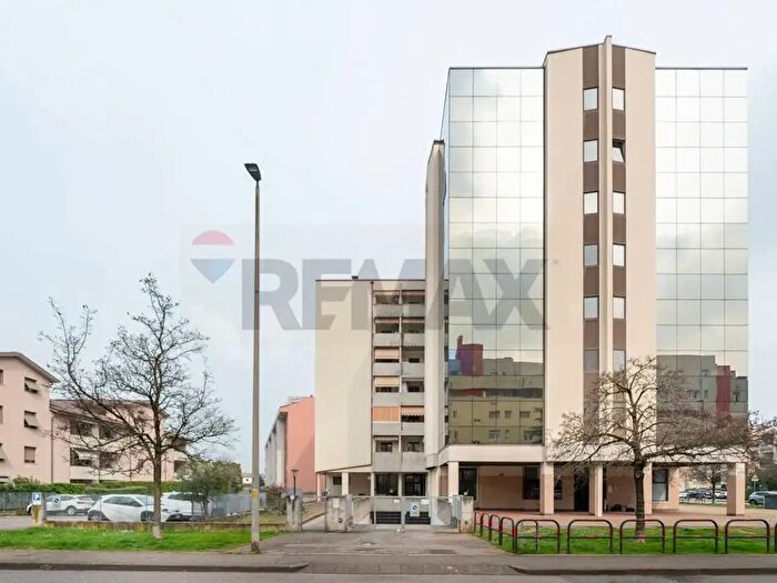 Appartamento trilocale in vendita in Via Zancle, Verona