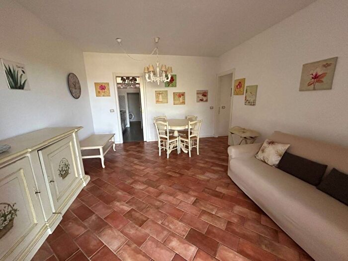 Appartamento trilocale in affitto in Via del Castello, Agello, Magione