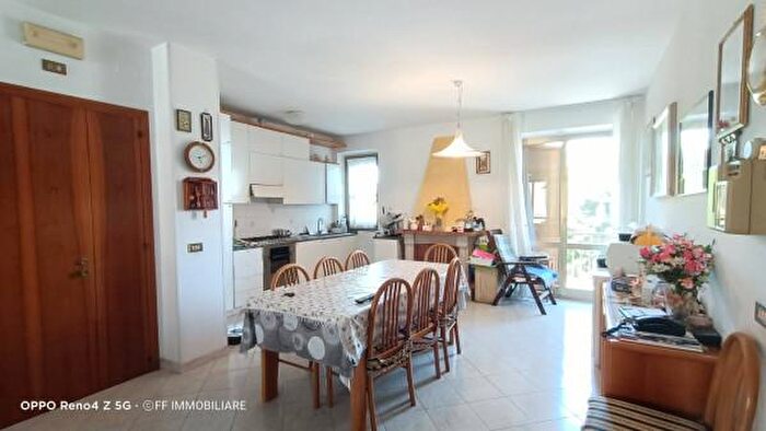 Appartamento con 5 locali in vendita in Fermo