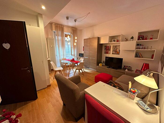 Appartamento bilocale in affitto in Viale Col di Lana, Corso San Gottardo, Milano