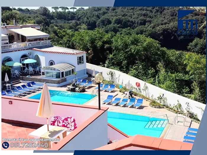 Appartamento bilocale in vendita in Via Provinciale Panza, Forio