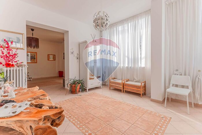 Casa con 6 locali in vendita in Parco Scizzo, Noicattaro