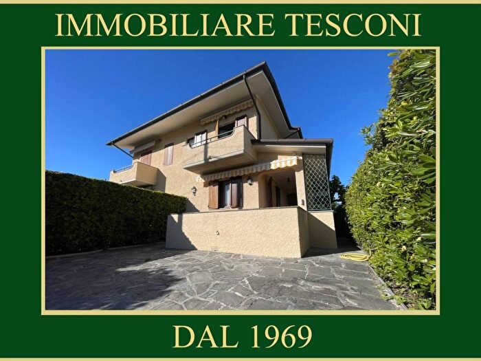 Casa con 6 locali in affitto in VIA PIAVE, Pietrasanta