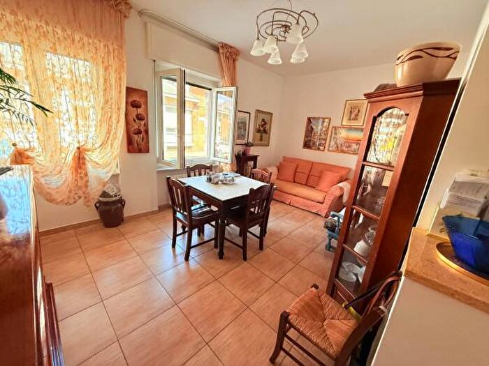 Appartamento quadrilocale in vendita in Piazza Luigi Ceriana, Alessandria