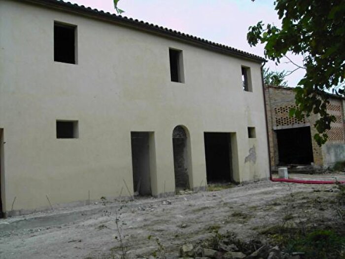 Casa con 5 locali in vendita in Via Roma, Serra San Quirico