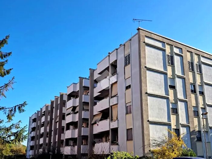 Appartamento trilocale in vendita in Via Guglielmo Carpioni, Roma
