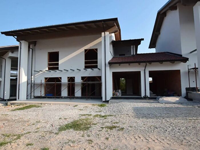 Casa con 5 locali in affitto in Nucleo Frà, Villanova Mondovi'