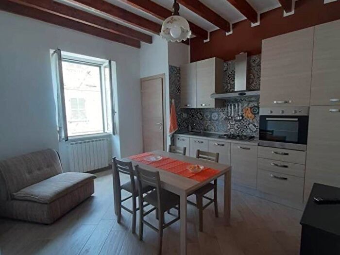 Appartamento bilocale in affitto in Vejano