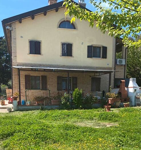 Appartamento quadrilocale in vendita in Colle Sant Andrea Ripatransone, Ripatransone