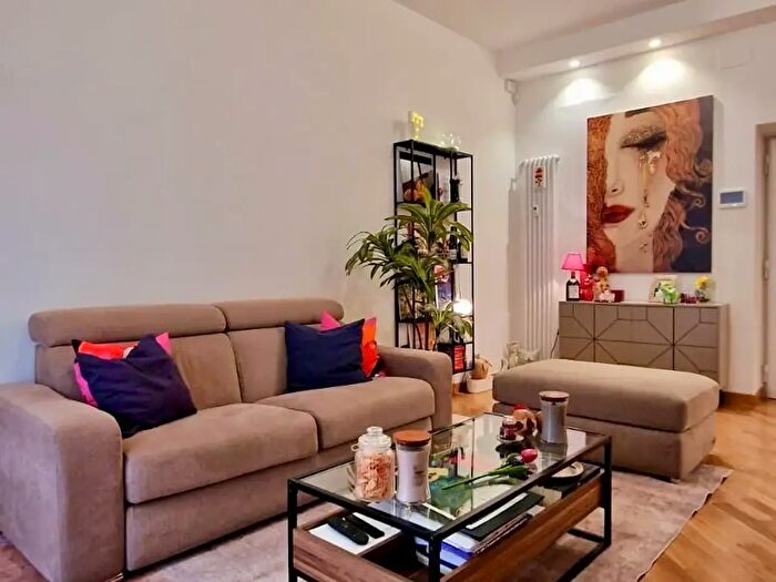 Appartamento bilocale in affitto in Piazza Zama, Roma