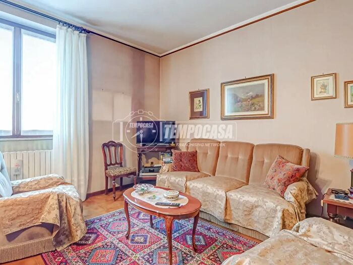 Appartamento trilocale in vendita in Via Alessandro Volta, Turbigo