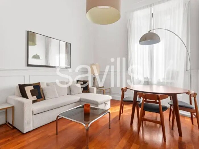 Appartamento trilocale in vendita in Via Ugo Foscolo, Firenze