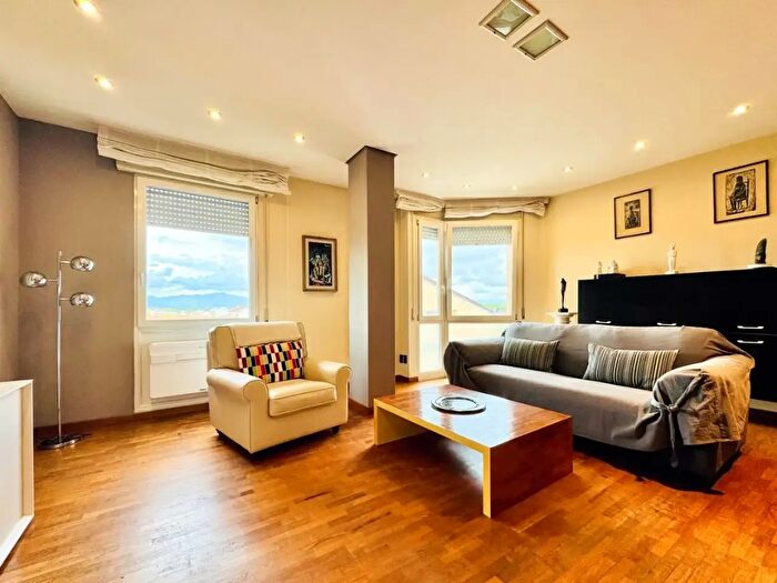 Appartamento quadrilocale in affitto in Viareggio