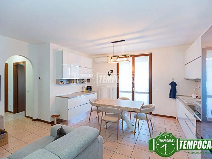 Appartamento trilocale in vendita in Via Vittorio Alfieri, Rivolta DAdda