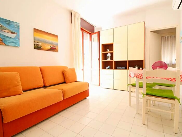Appartamento trilocale in affitto in Via Giulio Savorgnan, Jesolo