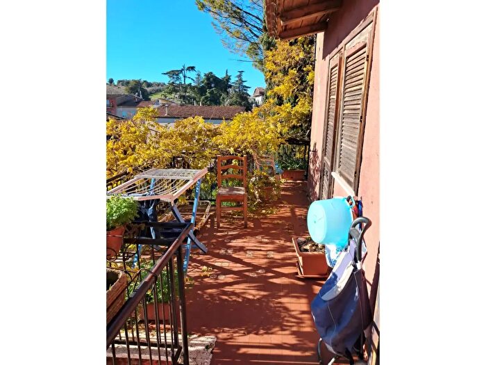 Casa con 8 locali in vendita in Via Reggio Emilia, Mentana