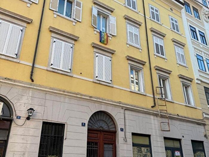 Appartamento bilocale in affitto in Via del Bosco, San Giacomo, Trieste